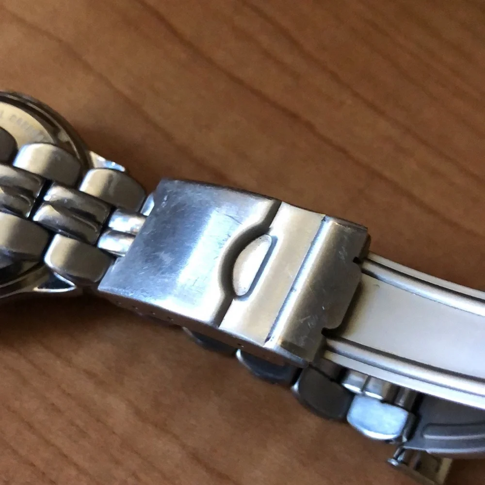 Fossil Blue 100 Meters Water Resistant Silver Toned Women's Wristwatch